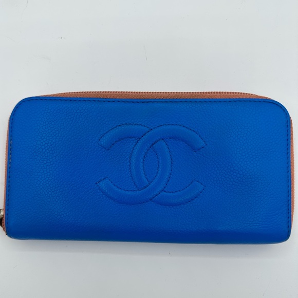 Chanel Caviar RARE Electric Blue & Coral Long Zip Around Wallet with Box - Picture 3 of 9